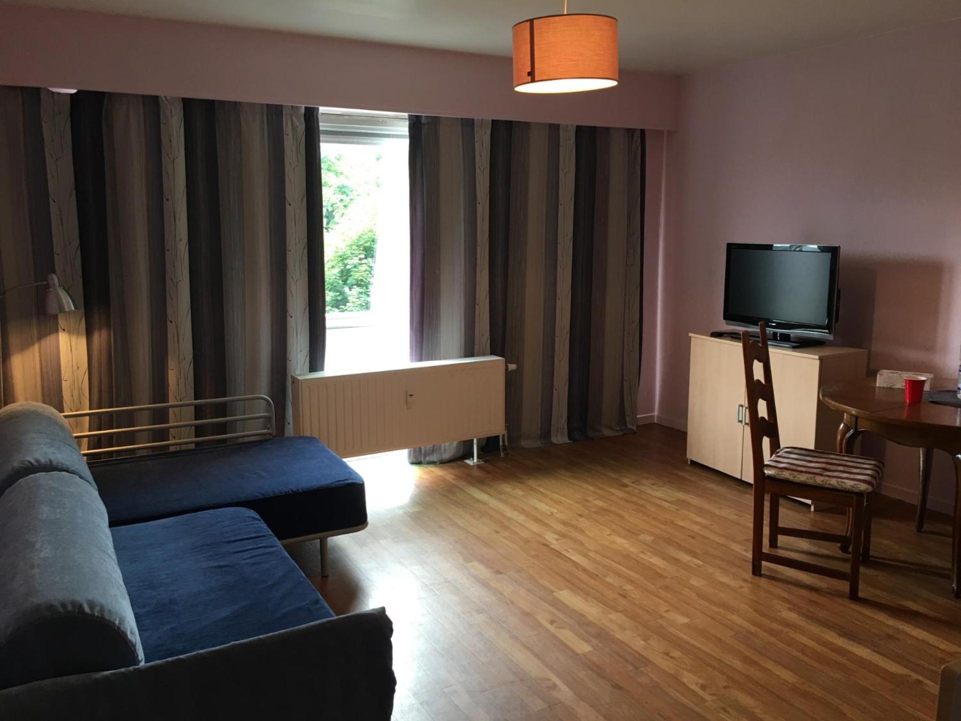 солнечная комфортная студия в андерлехт с лифтом Apartamento
