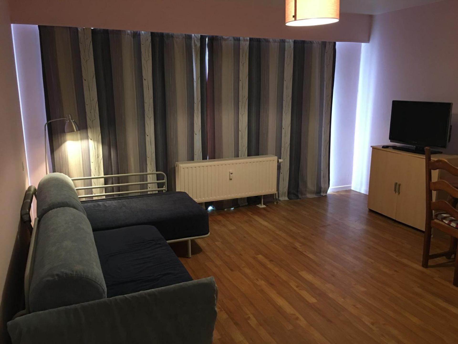 солнечная комфортная студия в андерлехт с лифтом Apartamento *